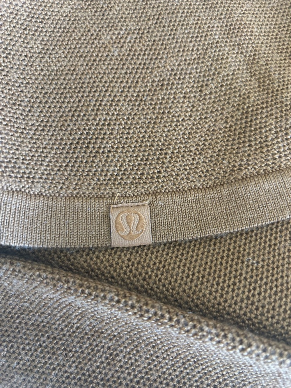 Lululemon Butternut Brown 100% Merino Wool Honeycomb crew Sweater EUC, Size 8 - Picture 2 of 11